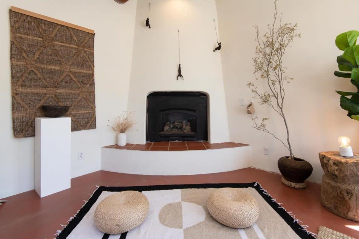 Renovated Lodge - Room 3 With Pool Access Joshua Tree Εξωτερικό φωτογραφία