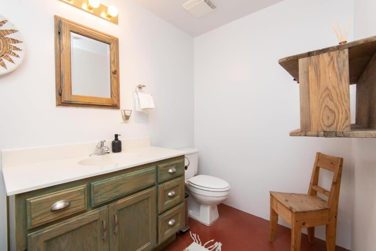 Renovated Lodge - Room 3 With Pool Access Joshua Tree Εξωτερικό φωτογραφία
