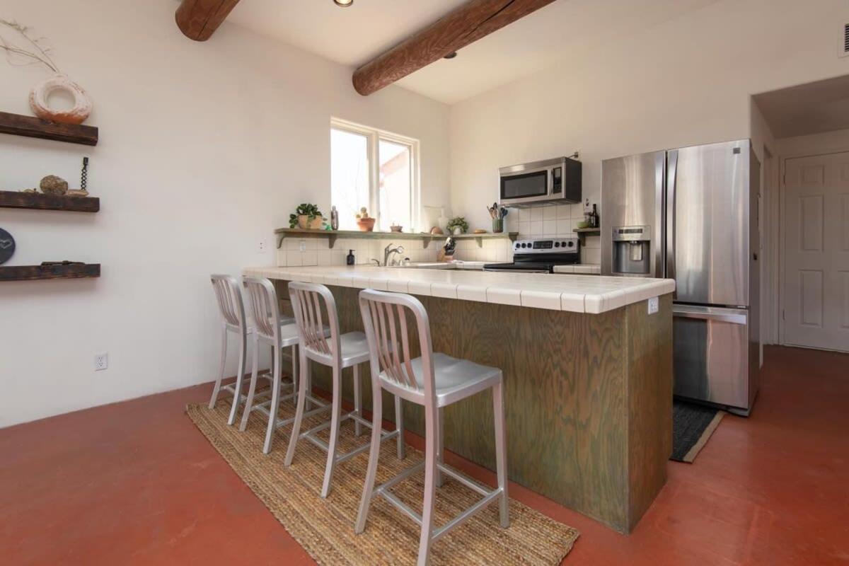 Renovated Lodge - Room 3 With Pool Access Joshua Tree Εξωτερικό φωτογραφία