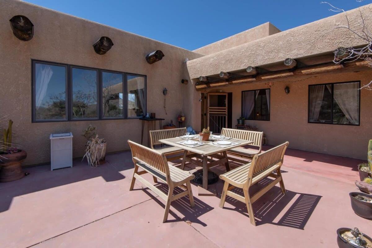 Renovated Lodge - Room 3 With Pool Access Joshua Tree Εξωτερικό φωτογραφία