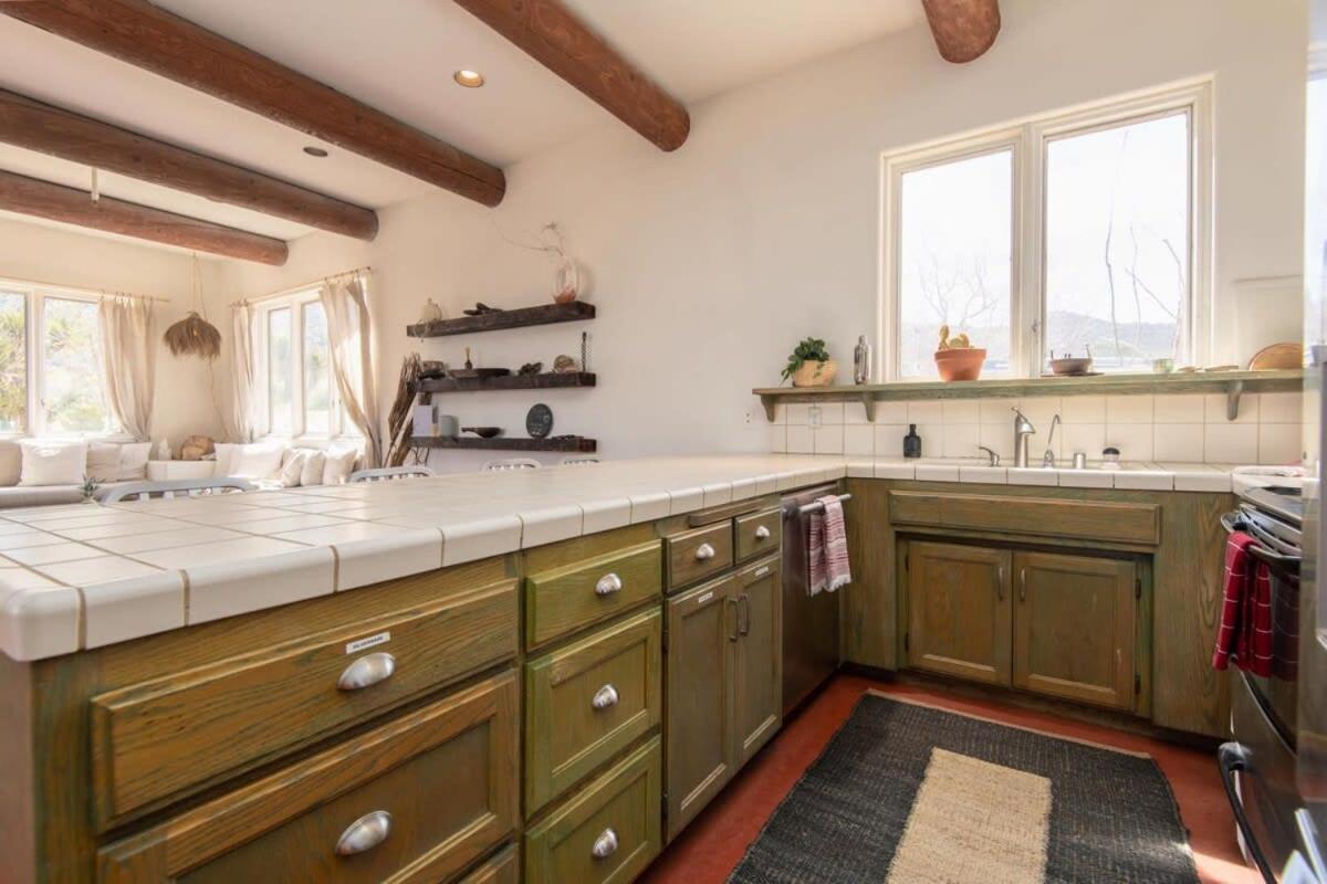 Renovated Lodge - Room 3 With Pool Access Joshua Tree Εξωτερικό φωτογραφία