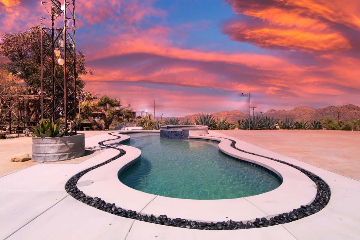 Renovated Lodge - Room 3 With Pool Access Joshua Tree Εξωτερικό φωτογραφία